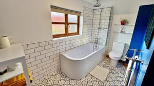 Photo 15- click for photo gallery